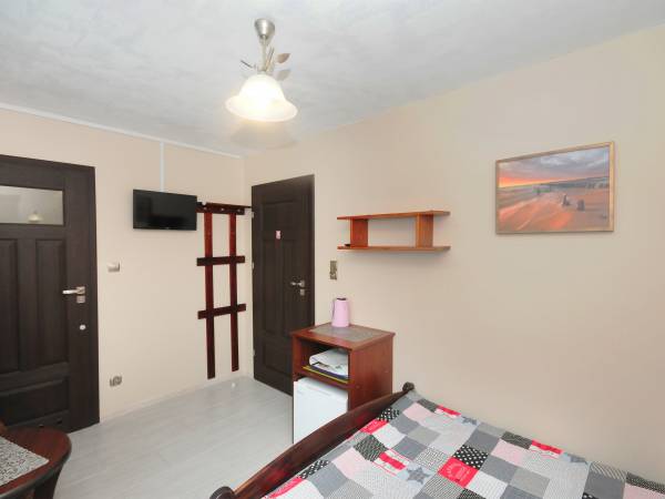 pokój nr 1 z łazienką 2 os