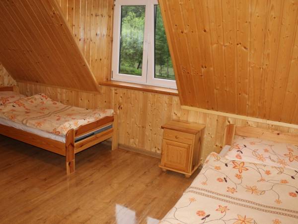 Domek piętroey sypialnia