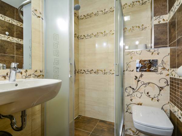 łazienka apartamentu żółtego