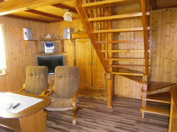 salon - domek piętrowy