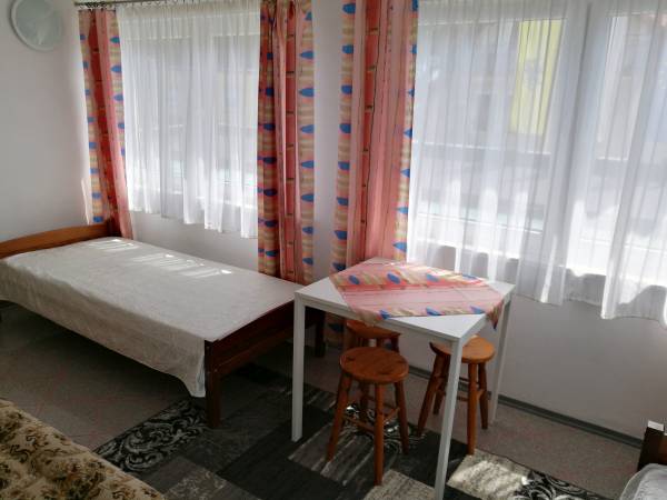 LAGUNA Pokoje Pokój z aneksem kuchennym 3b