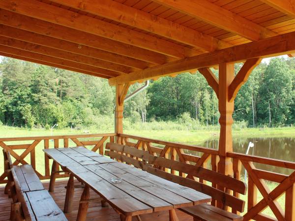 Domki nad jeziorem Ołów z własnym stawem 