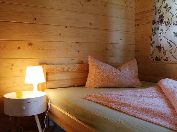 Domki nad jeziorem Ołów z własnym stawem 