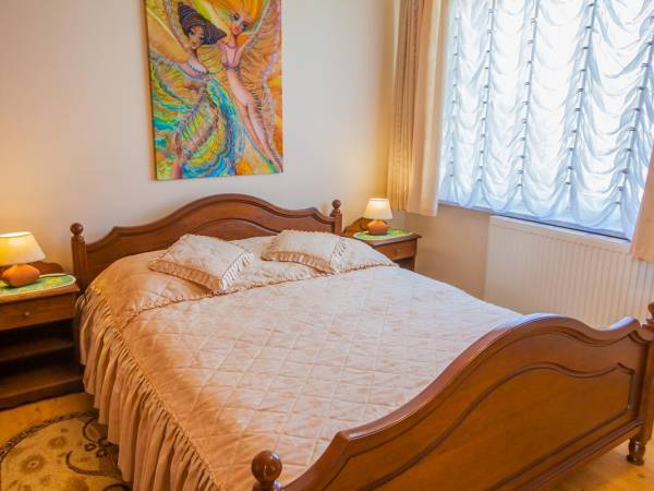 sypialnia w apartamencie 2