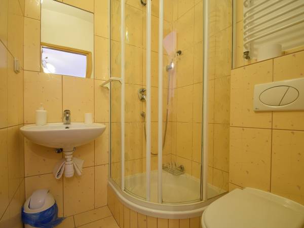 łazienka pokoju 2 os