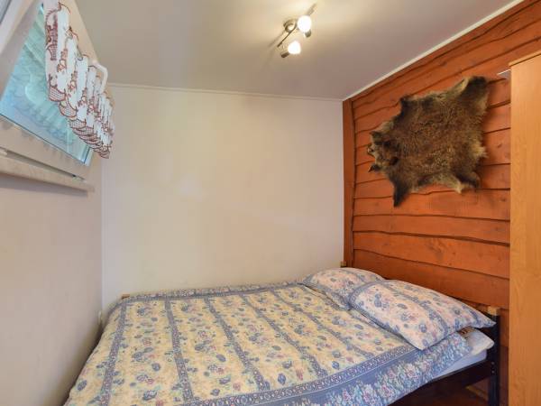 Pokój w małym domku