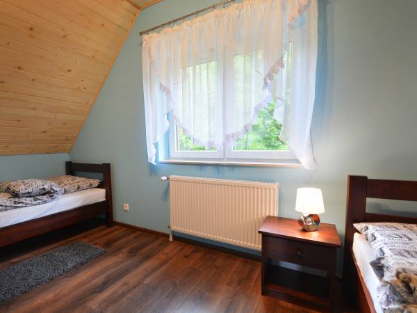 domek żółty - sypialnia II