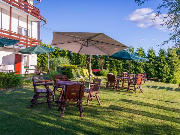 Apartamenty i Pokoje nad brzegiem jeziora Tałty