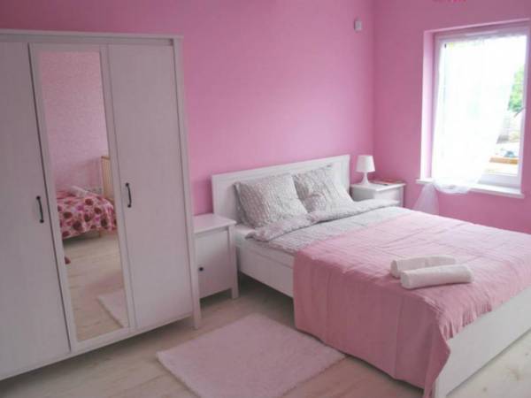 apartament malinowy