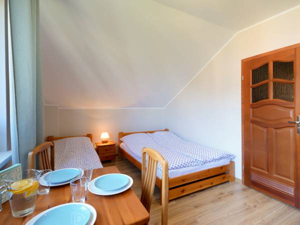 pokój nr 3 - trzyosobowy