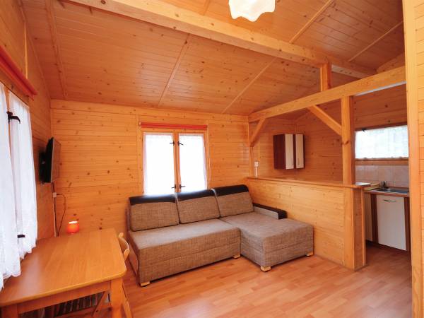 Domki i pokoje u Izy