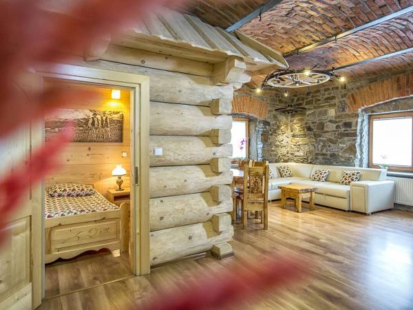 Domek z bali, Apartament Kuźnia