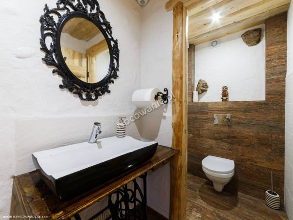 Willa Chwost Pokoje i Apartamenty