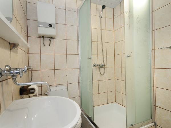 Łazienka w domku letniskowym,