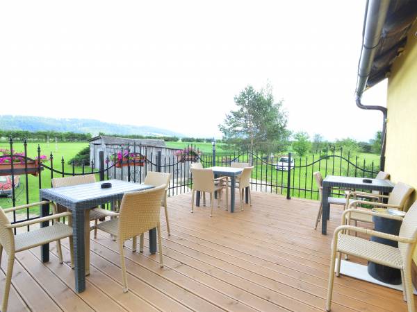 Taras z widokiem na góry