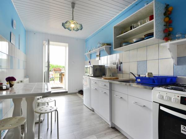 Kuchnia turystyczna z wyjściem na taras