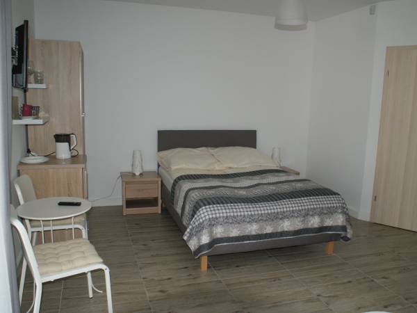 pokój 3-osobowy z balkonem