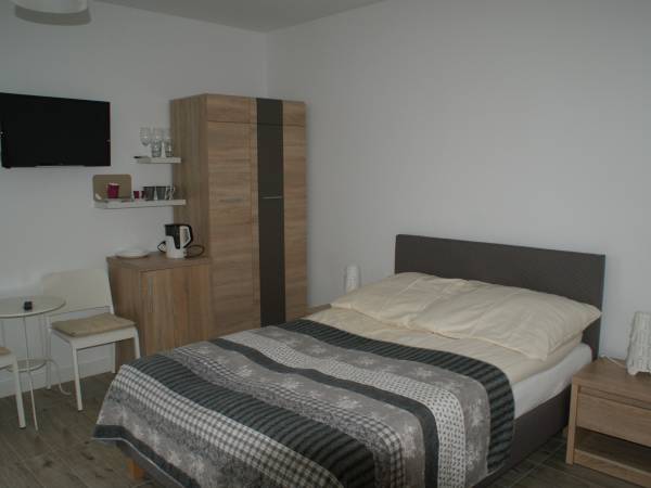 pokój 3-osobowy z balkonem