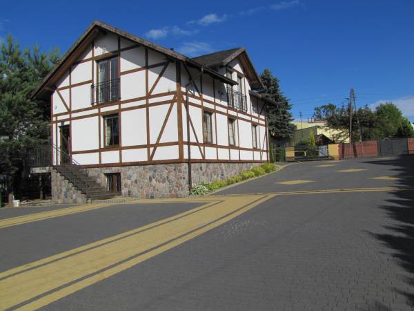 Chata z apartamentami