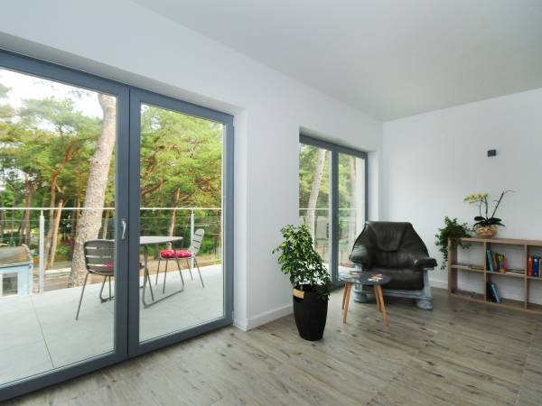 Antresola z wyjściem na taras