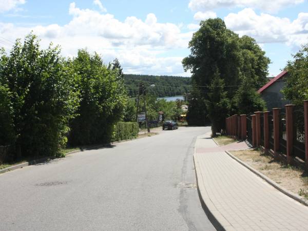 Droga nad jezioro Wisełka