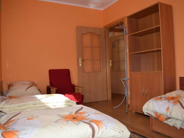 Sypialnia 3-osobowa w domku Mati