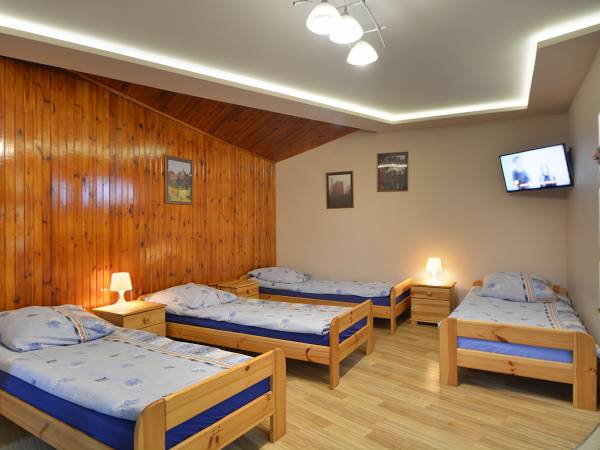 Pokój Nr 3 4-osobowy z łazienką i aneksem kuchennym