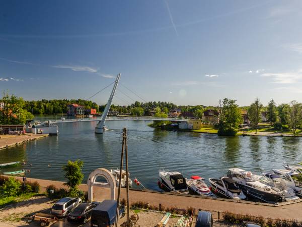 widok z pokoju rodzinnego