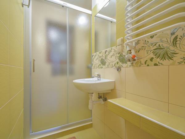 łazienka do 2 pokoi 3-os studio