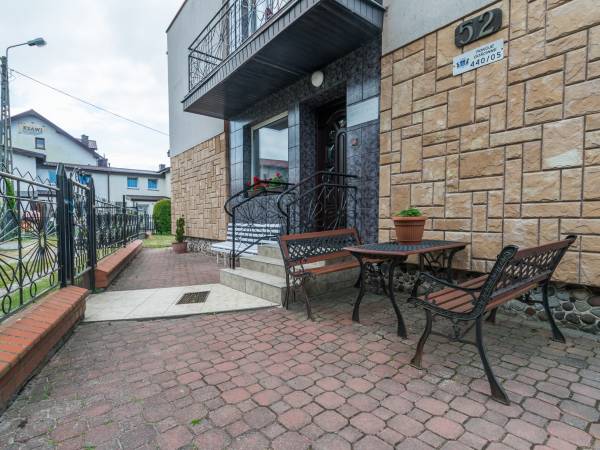 wejście główne- wschód