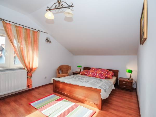 APERT.SYPIALNIA SPANIE MAX 5