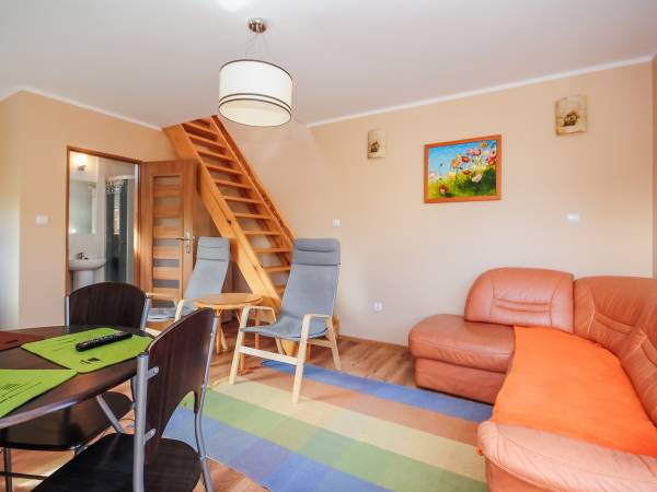 POK.6 -SCHODY NA ANTRESOL.