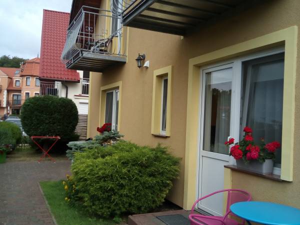 wejscia do pokoi nr 2 i 3