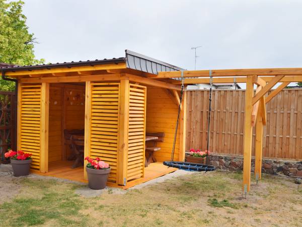 Miejsce do grilowania i zabawy dla dzieci