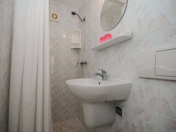 Lazienki w pokojach - pawilon