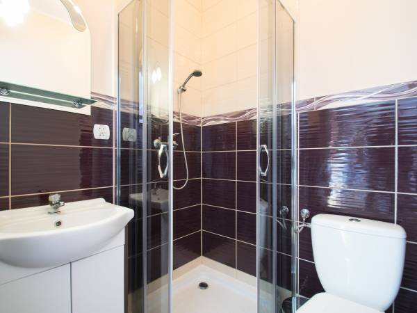 łazienka pokój 4-5 osobowy