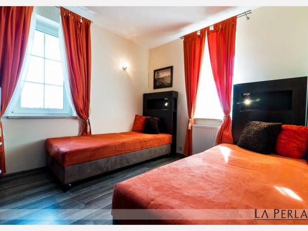 APARTAMENT BURSZTYN II