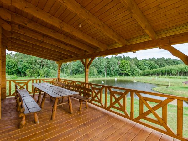 Domki nad jeziorem Ołów z własnym stawem 