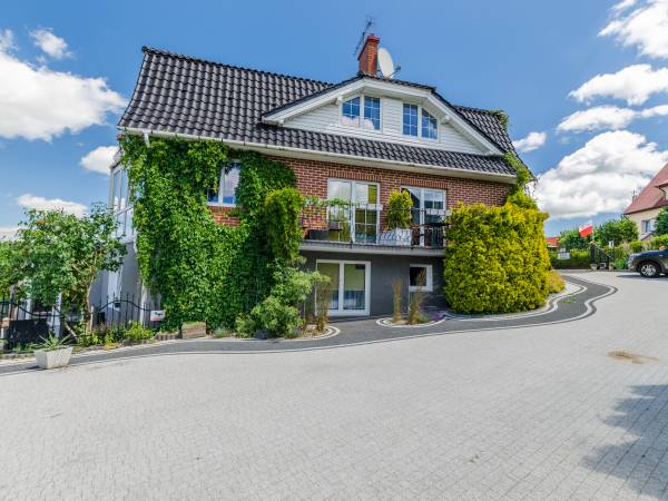 Cyklada od strony południowej ( pokoje 1 + 2)