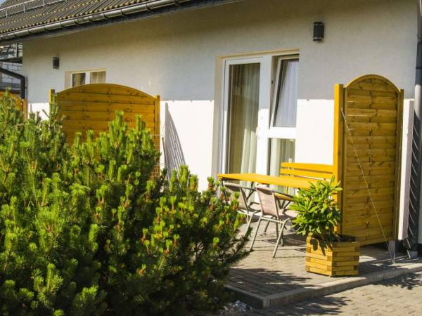 Strona wschodnia posesji, pokój nr2 (16m, 2 osobowy z dostawką- sofa)