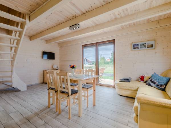 Salon na dole domek 1