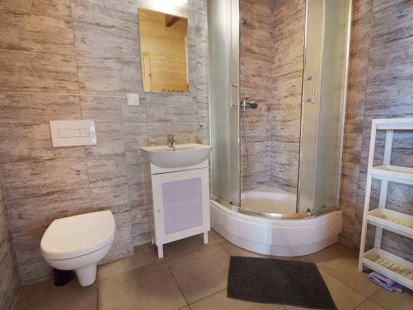 domek 6-8 osób łazienka